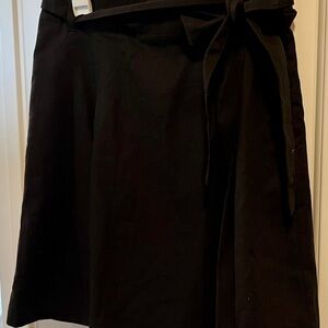 Banana Republic Black linen Knee-Length Skirt new with tags!